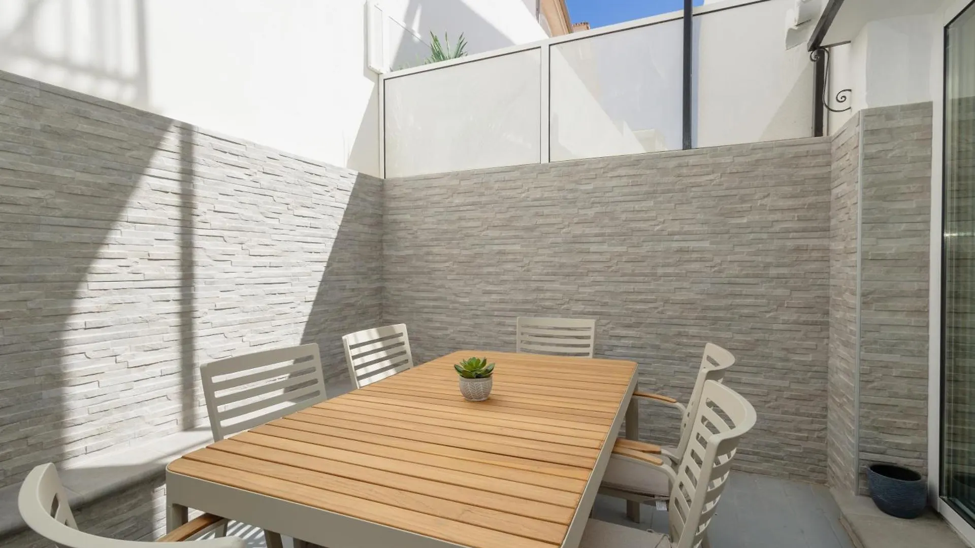 Apartment Townhouse, Recently Renovated And 200M From La Cala Beach, In Mijas Costa La Cala De Mijas